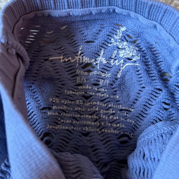 Free People crop top - Picture 3 of 3